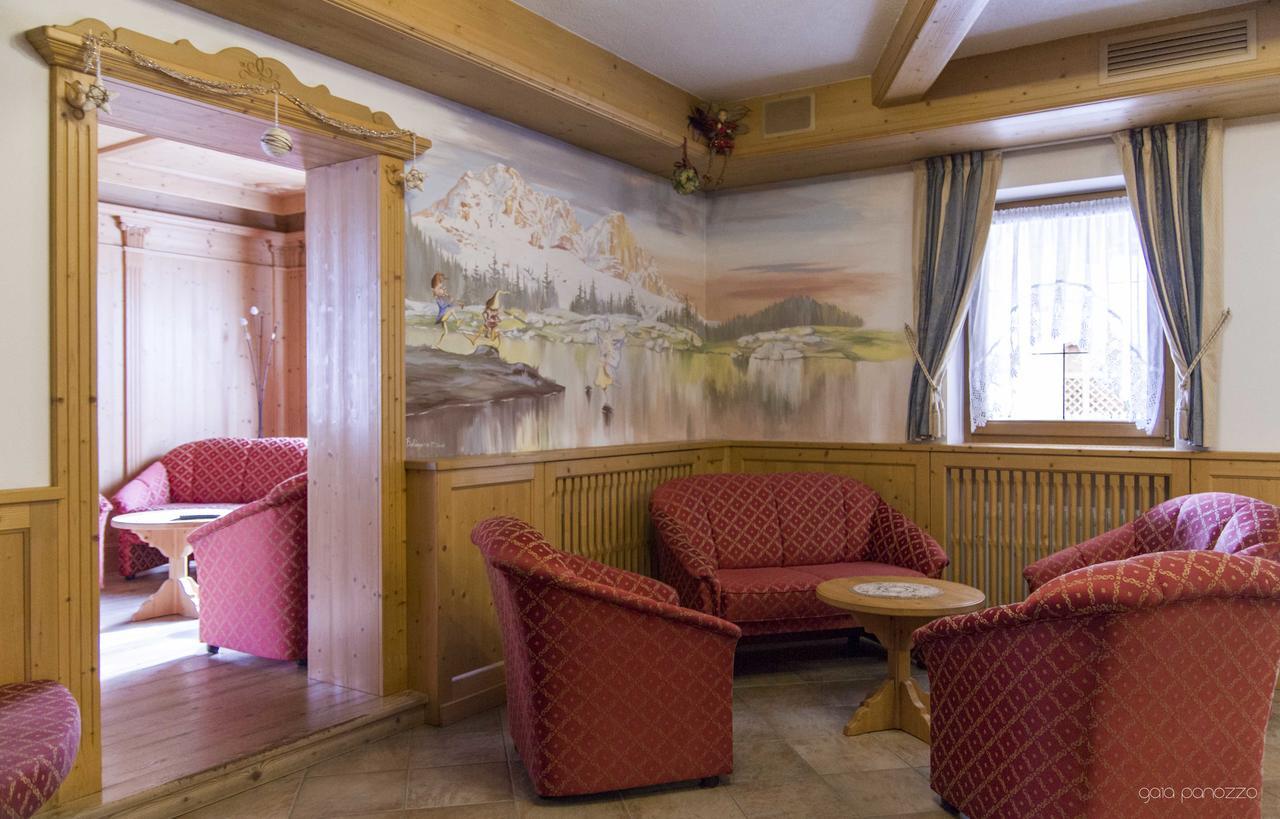 Hotel Genzianella 지아노 디 피엠메 외부 사진