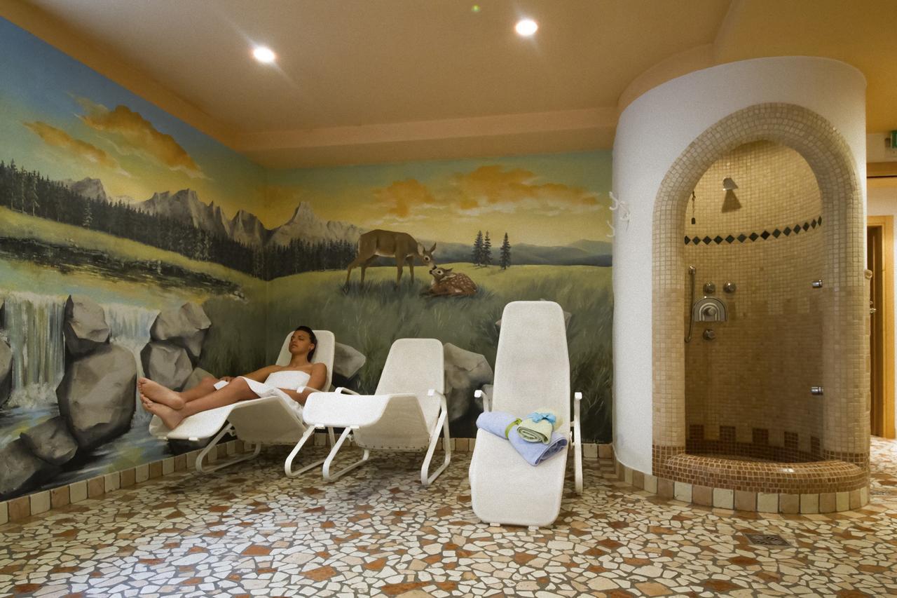 Hotel Genzianella 지아노 디 피엠메 외부 사진