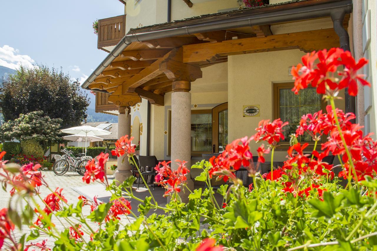 Hotel Genzianella 지아노 디 피엠메 외부 사진