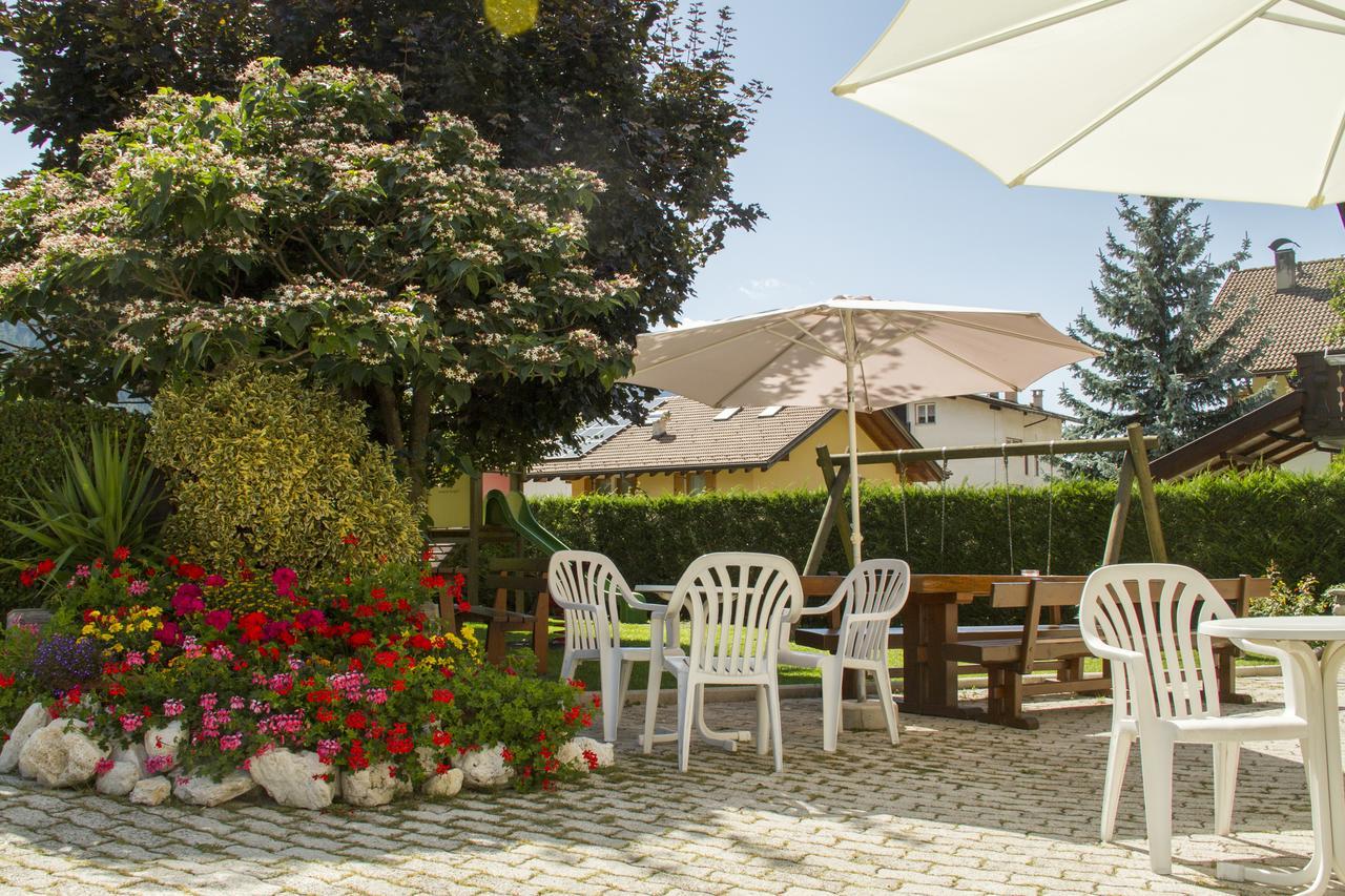 Hotel Genzianella 지아노 디 피엠메 외부 사진